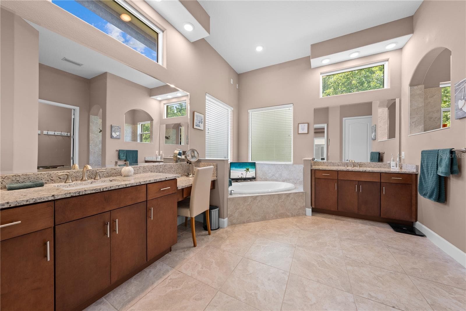 Primary Bathroom - 2557 HERITAGE GREEN AVE, DAVENPORT