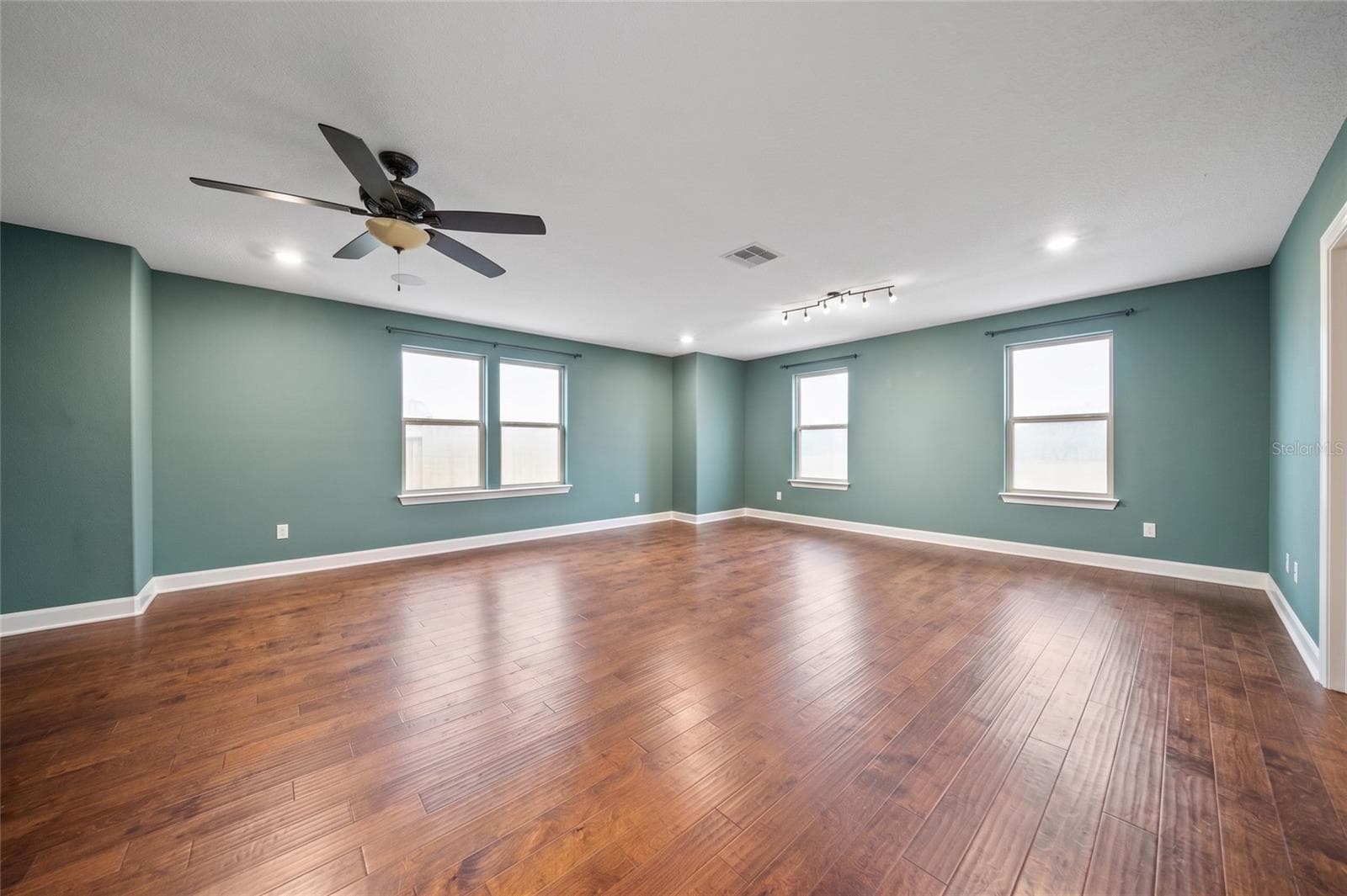 Spacious Bonus Room - 2557 HERITAGE GREEN AVE, DAVENPORT