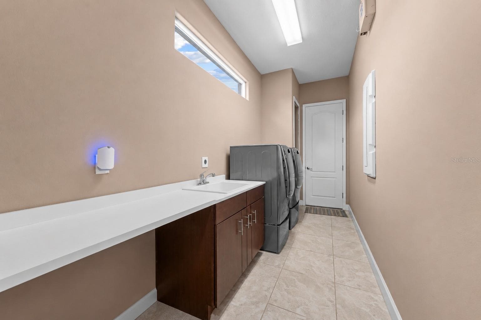 Laundry Room - 2557 HERITAGE GREEN AVE, DAVENPORT