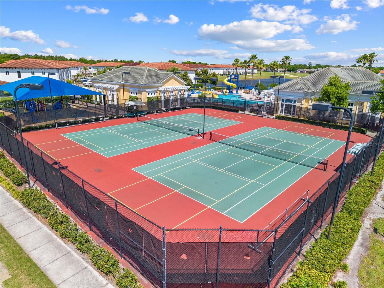 Tennis courts - 2557 HERITAGE GREEN AVE, DAVENPORT