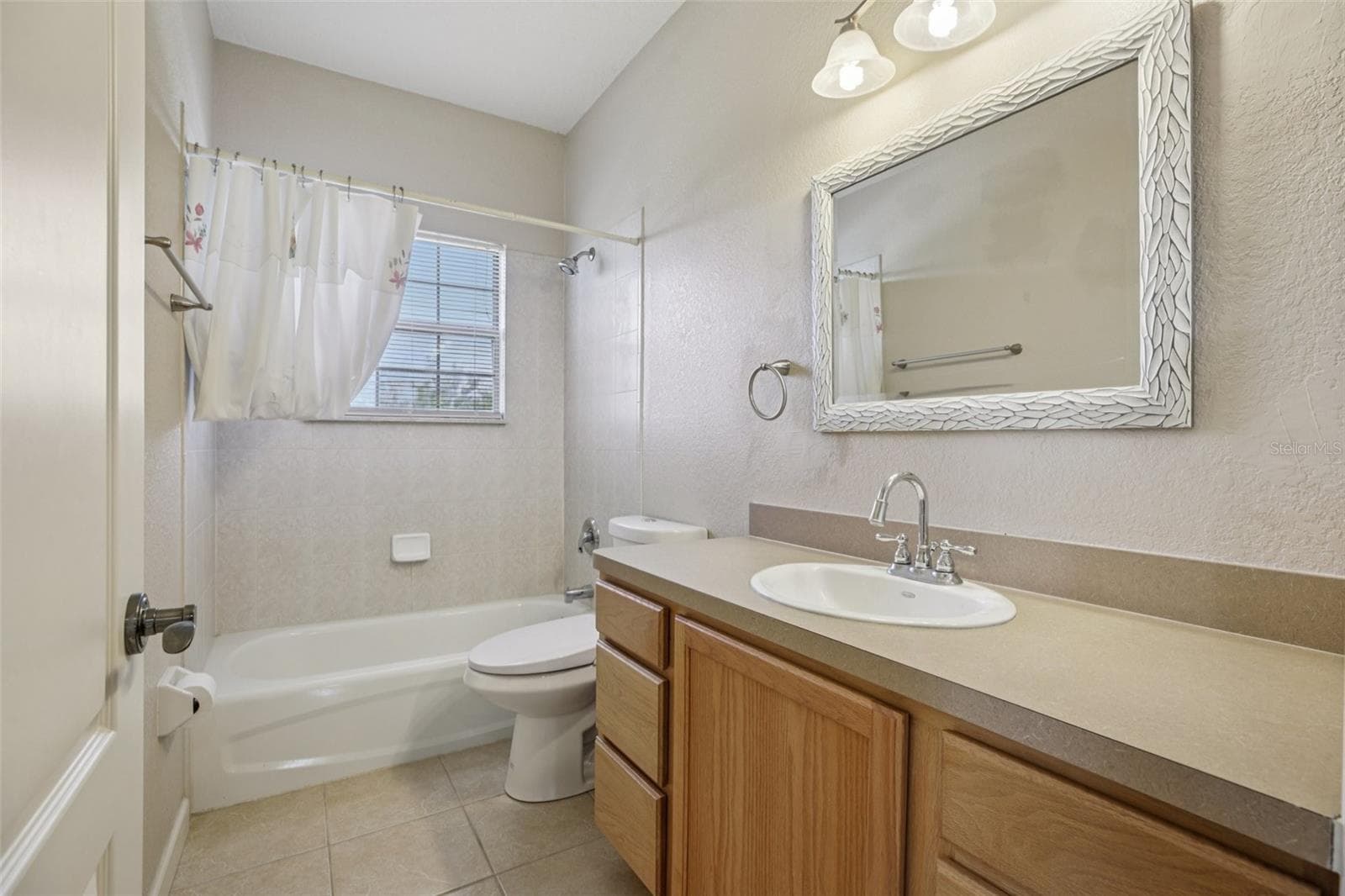 Second Floor Guest Bathroom - 13247 CASA VERDE CIR, ASTATULA