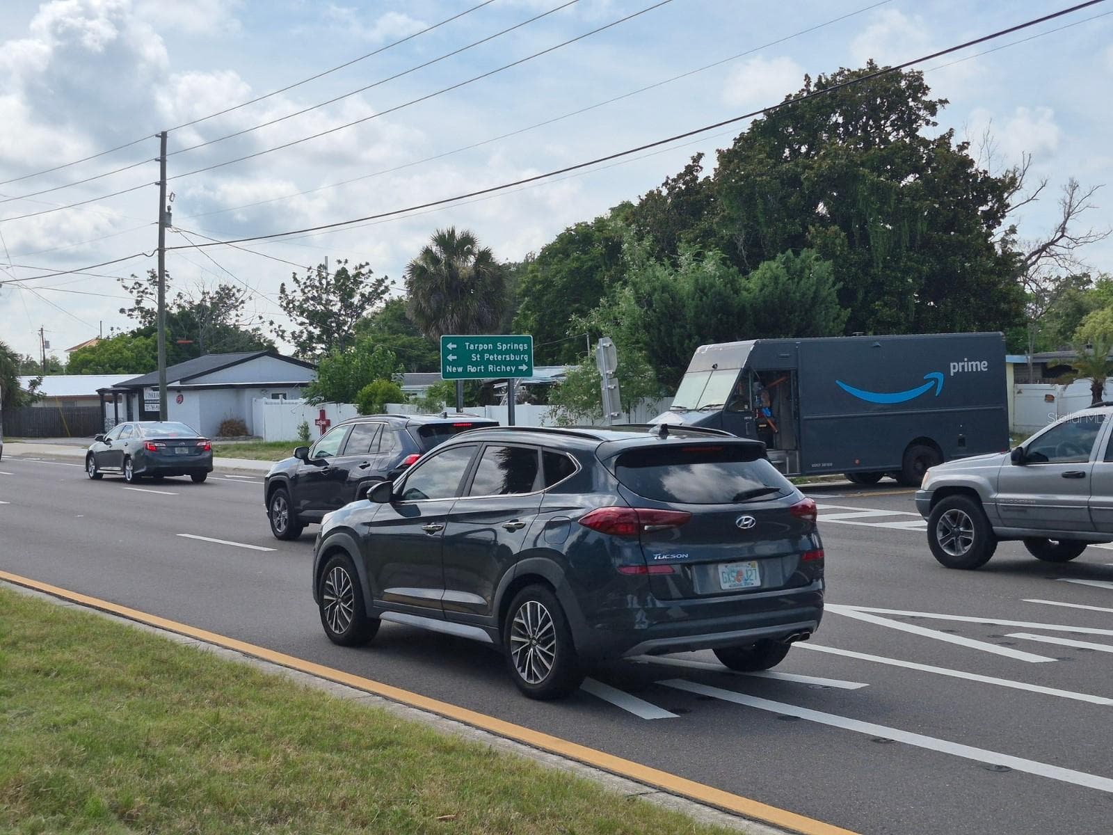 Looking Northwest toward the property from SR54 median. - 4007 FLAMINGO DR, NEW PORT RICHEY