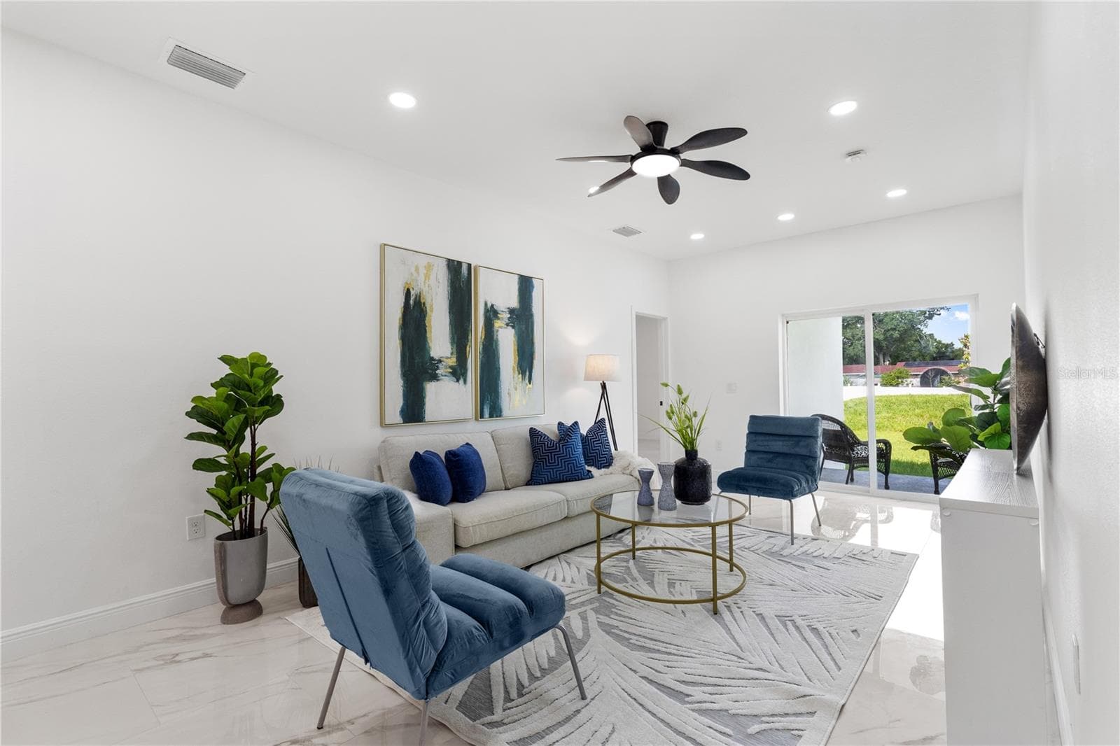 Single Family Residence at 8314 N PADDOCK AVE, TAMPA, photo 11 of 41