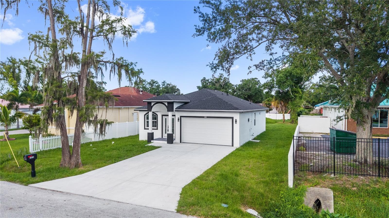 Single Family Residence at 8314 N PADDOCK AVE, TAMPA, photo 37 of 41