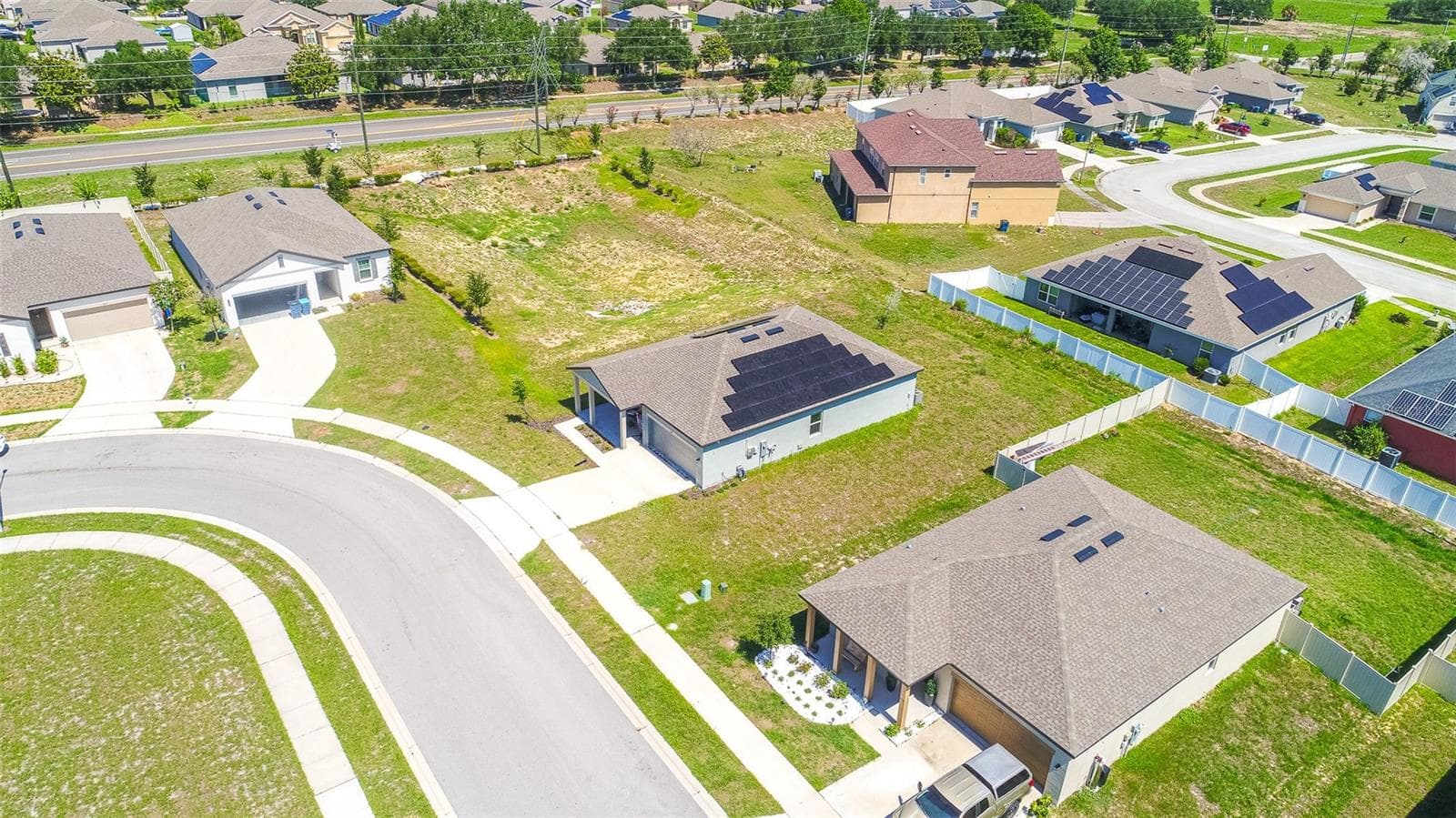 Single Family Residence at 436 HENNEPIN LOOP, LAKE WALES, photo 19 of 27