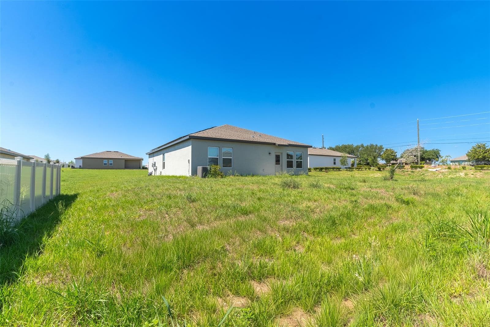 Single Family Residence at 436 HENNEPIN LOOP, LAKE WALES, photo 25 of 27