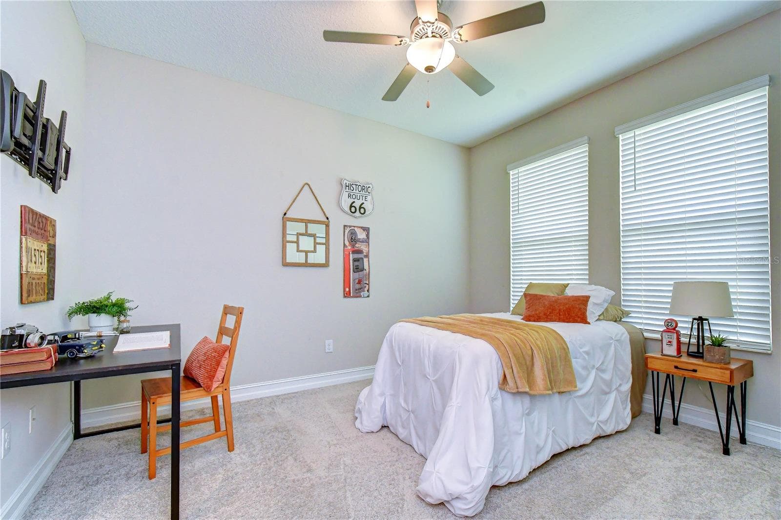 Single Family Residence at 21534 VIOLET PERIWINKLE DR, LAND O LAKES, photo 21 of 28