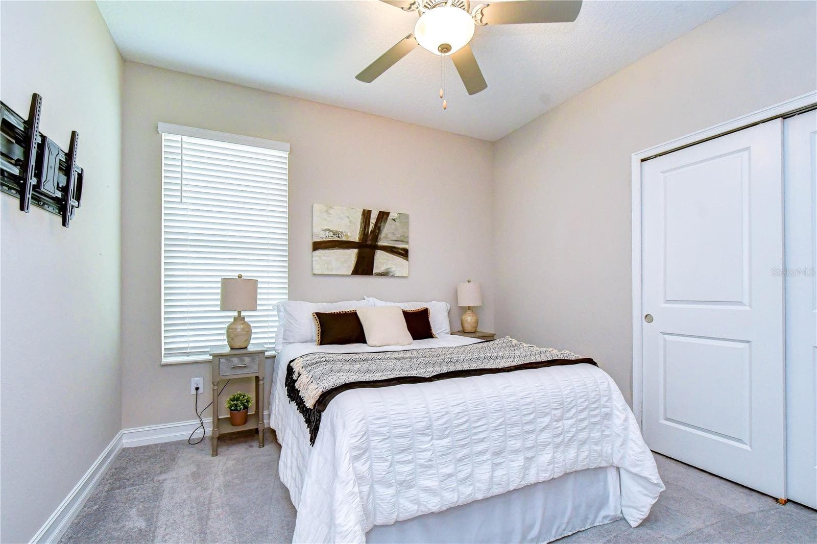 Single Family Residence at 21534 VIOLET PERIWINKLE DR, LAND O LAKES, photo 18 of 28
