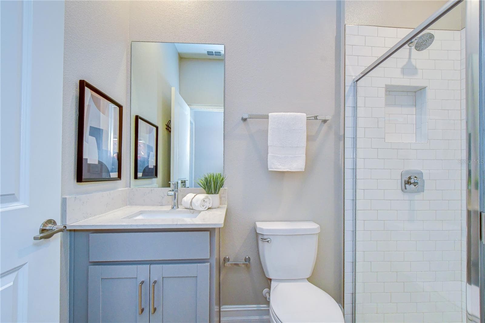 Single Family Residence at 21534 VIOLET PERIWINKLE DR, LAND O LAKES, photo 19 of 28