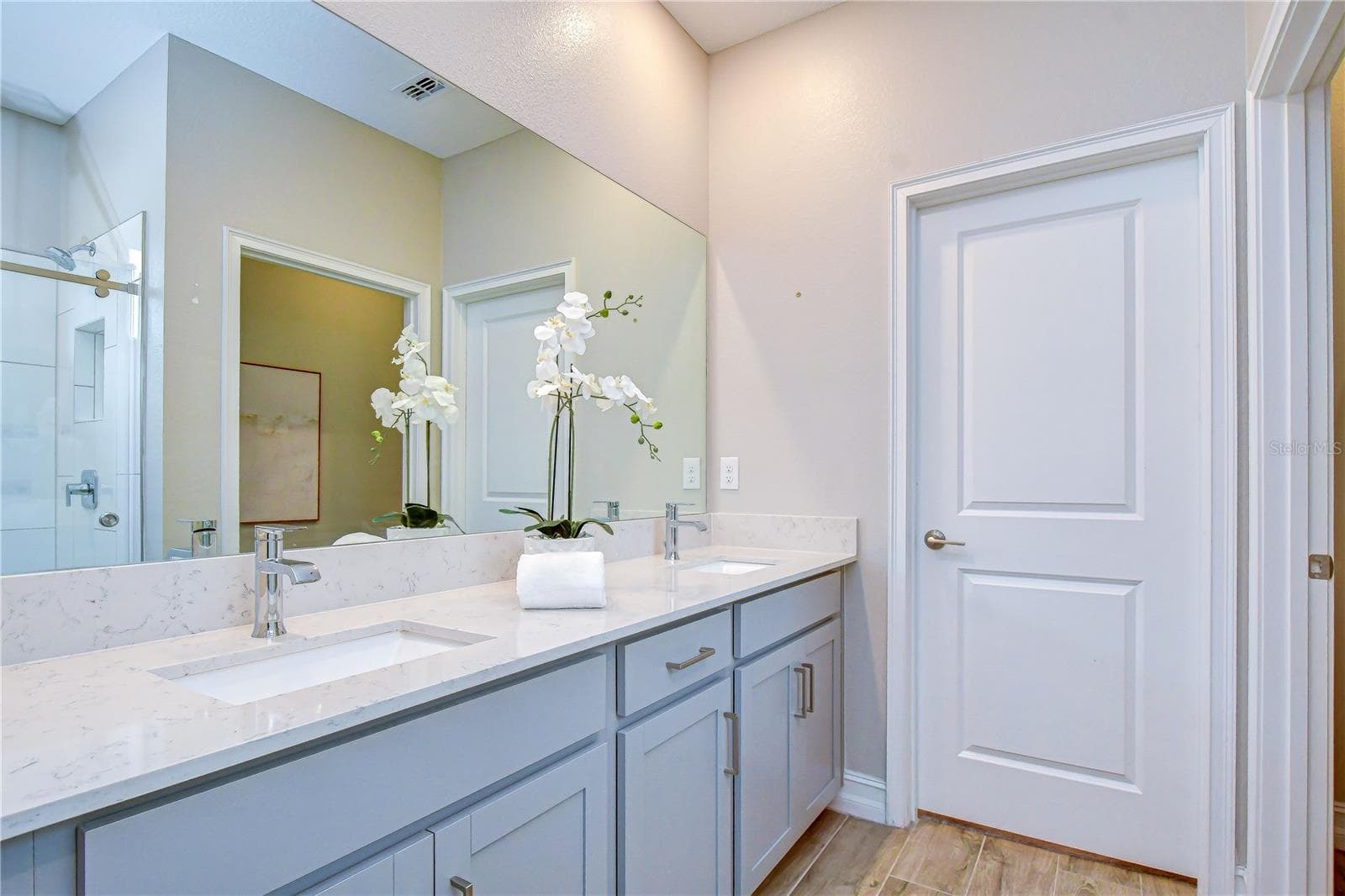 Single Family Residence at 21534 VIOLET PERIWINKLE DR, LAND O LAKES, photo 15 of 28