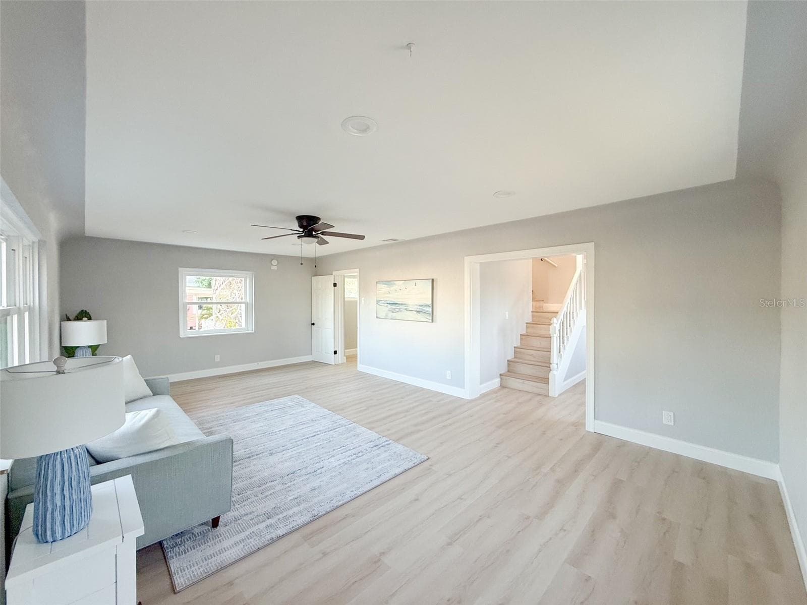 Large Living Room - 13290 3RD ST E, MADEIRA BEACH