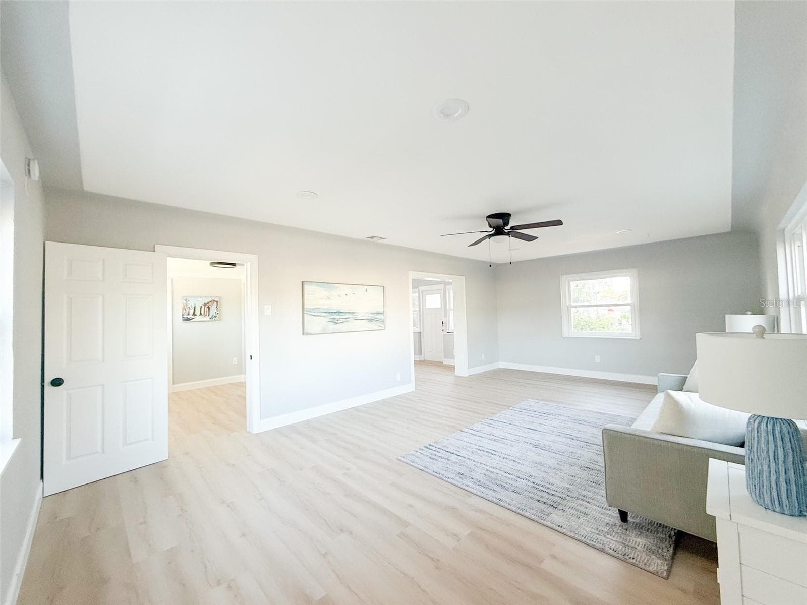 Large Living Room - 13290 3RD ST E, MADEIRA BEACH