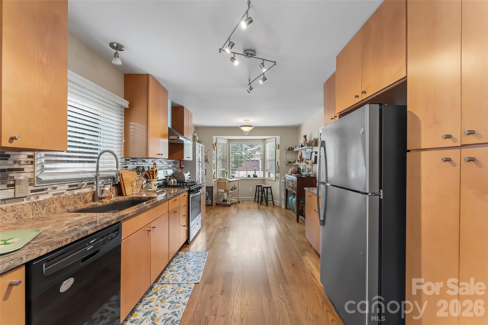 Condominium at Hendersonville, photo 4 of 17