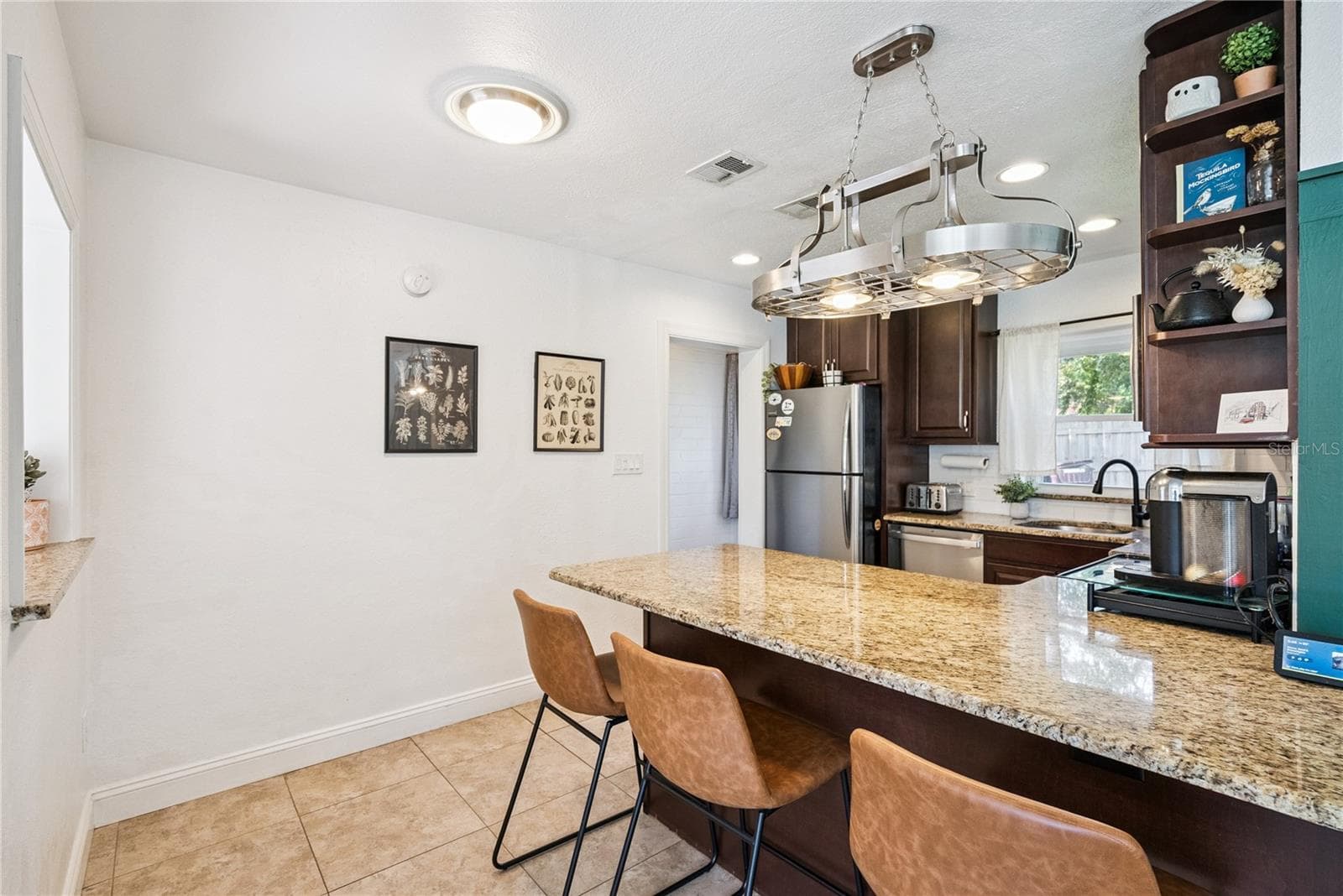 Single Family Residence at 1909 FERN CIR, ORLANDO, photo 5 of 45
