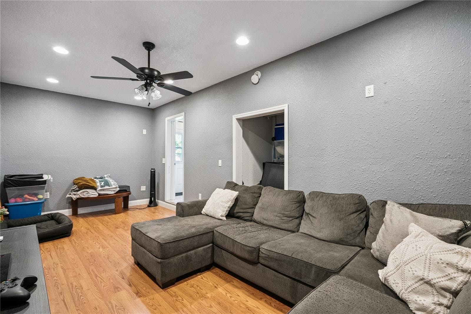 Single Family Residence at 1909 FERN CIR, ORLANDO, photo 21 of 45