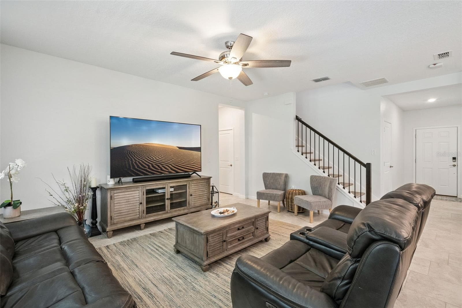 Living room - 1235 DORA PARC LN, MOUNT DORA