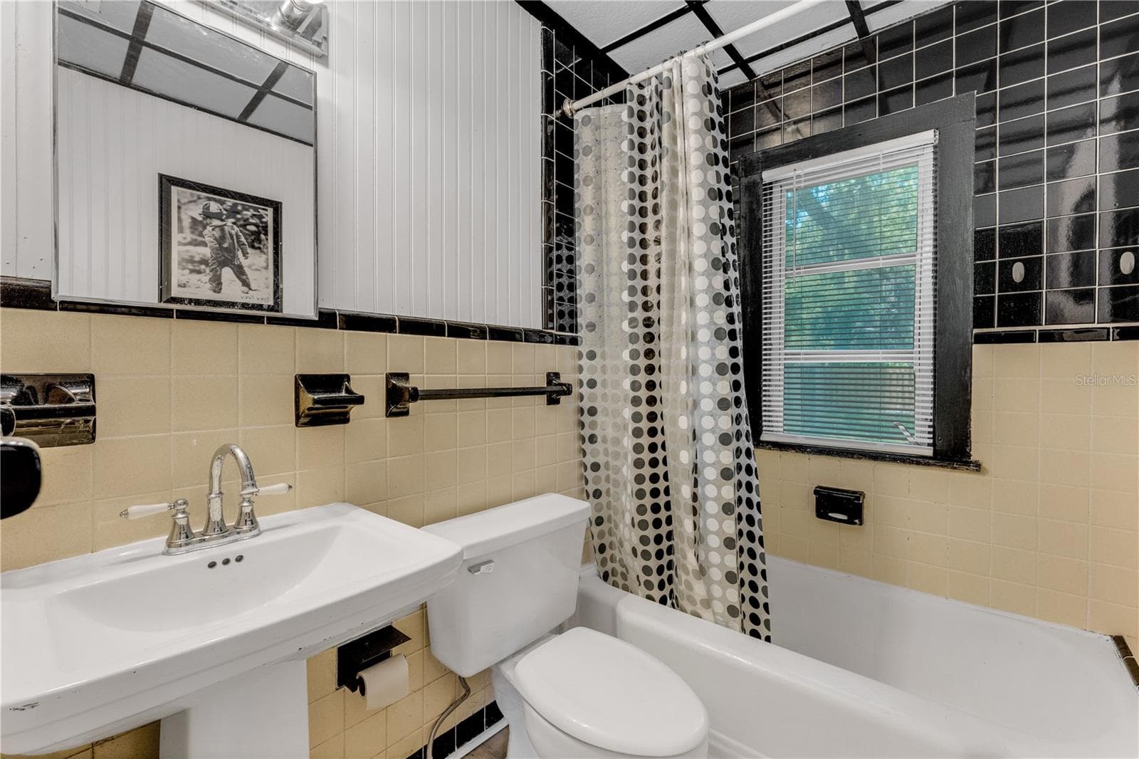 Single Family Residence at 5651 ORANGE GROVE AVE, NEW PORT RICHEY, photo 24 of 50