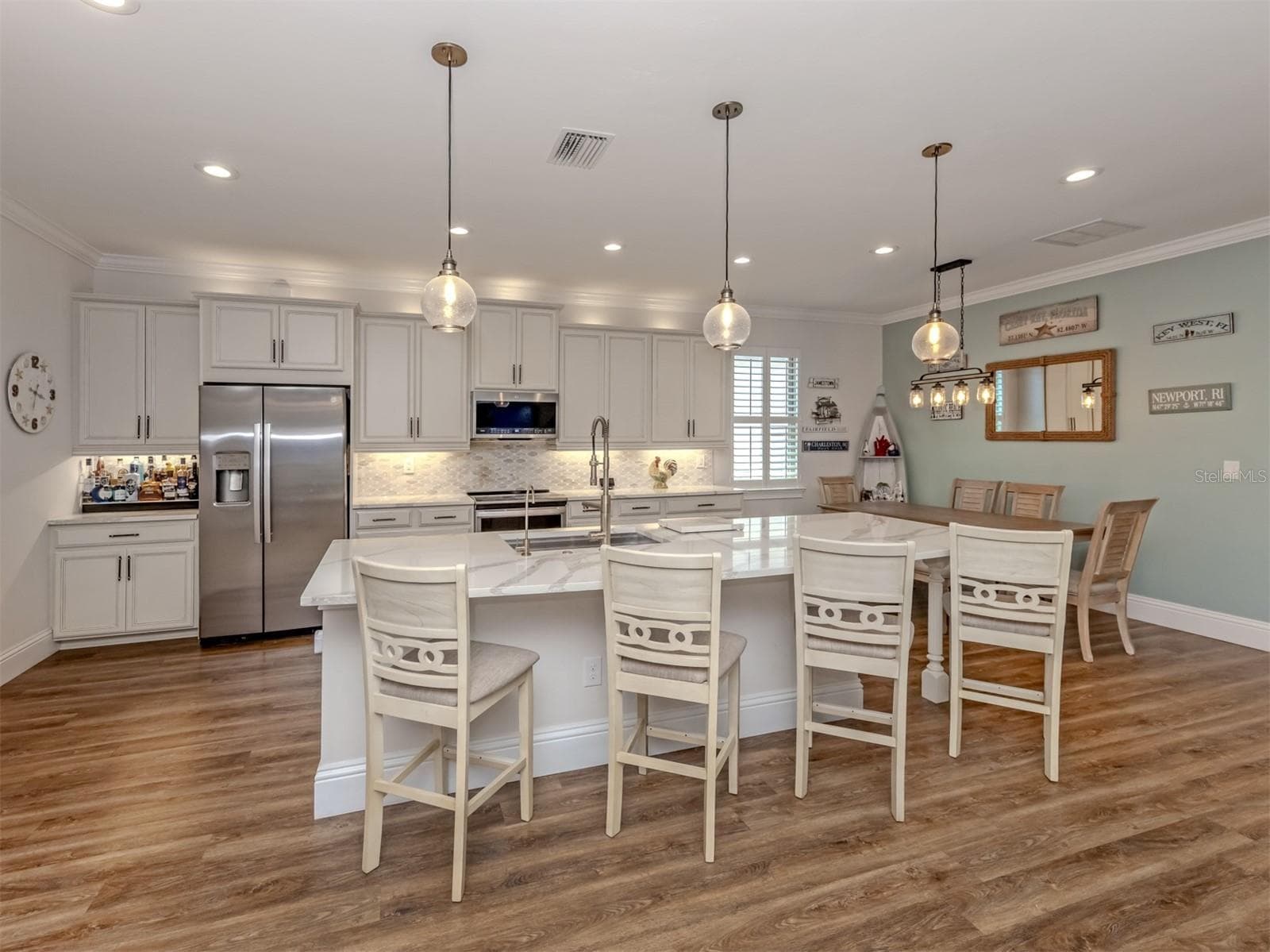 Single Family Residence at 155 TOSCAVILLA BLVD, NOKOMIS, photo 8 of 75