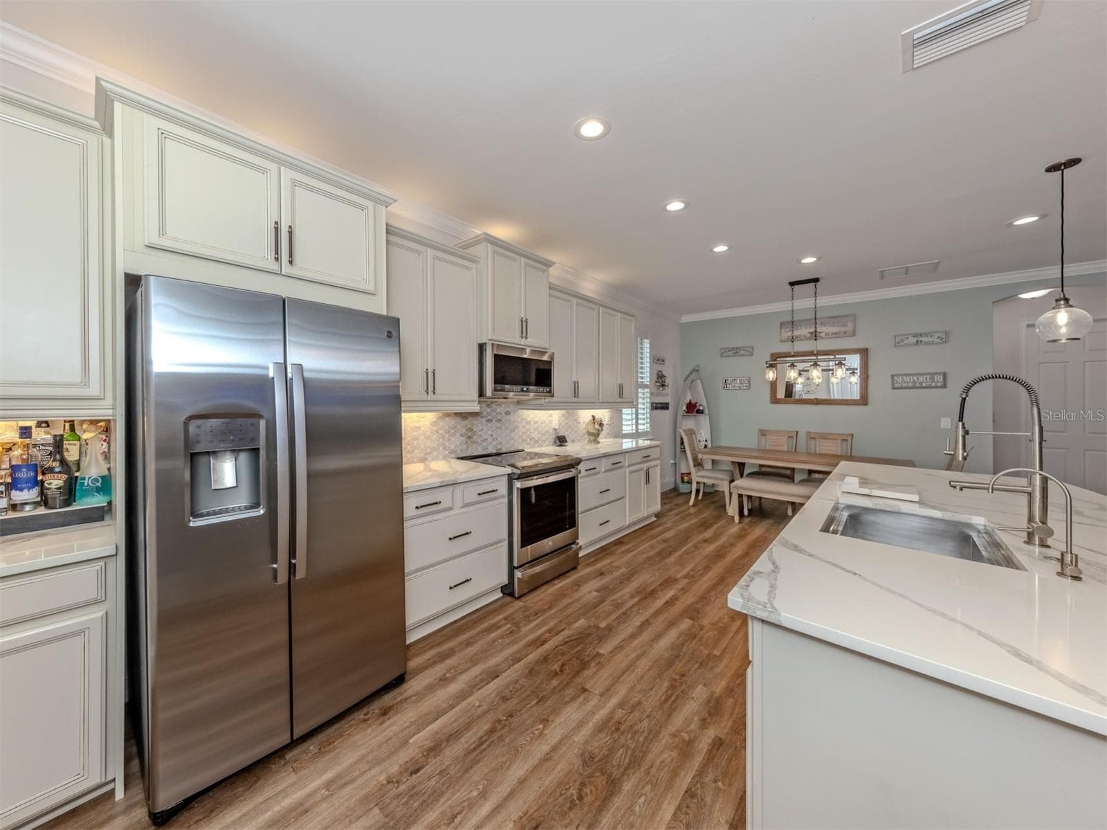 Single Family Residence at 155 TOSCAVILLA BLVD, NOKOMIS, photo 9 of 75