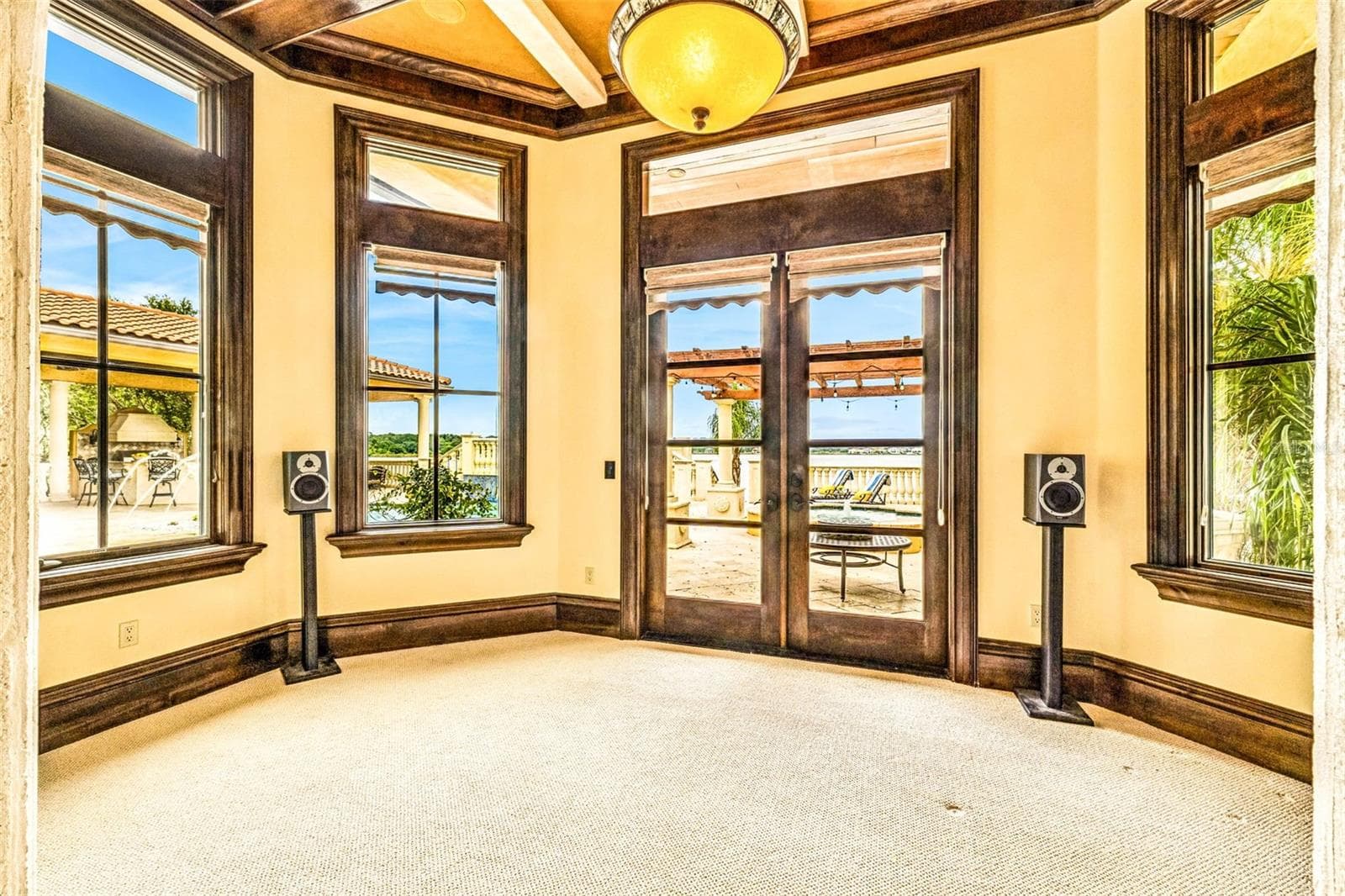 Primary Suite Sitting Area - 16619 AREZO CT, MONTVERDE