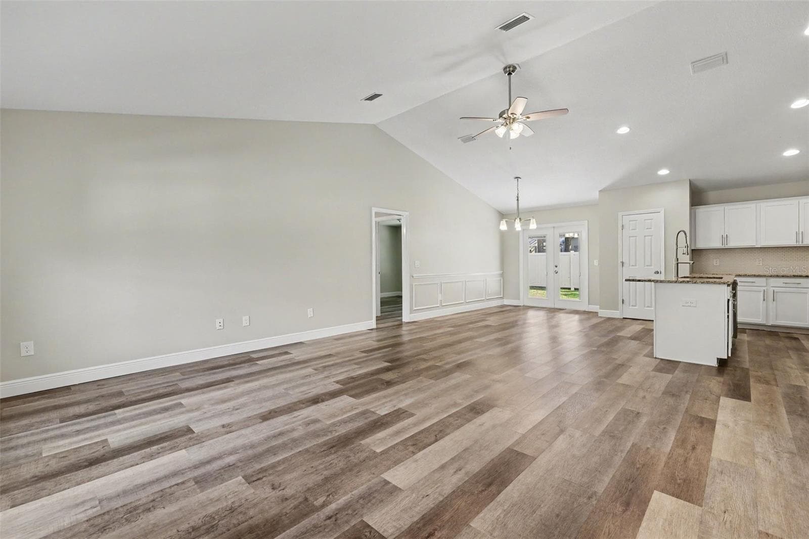 Single Family Residence at 6930 SW 109TH LN, OCALA, photo 4 of 19