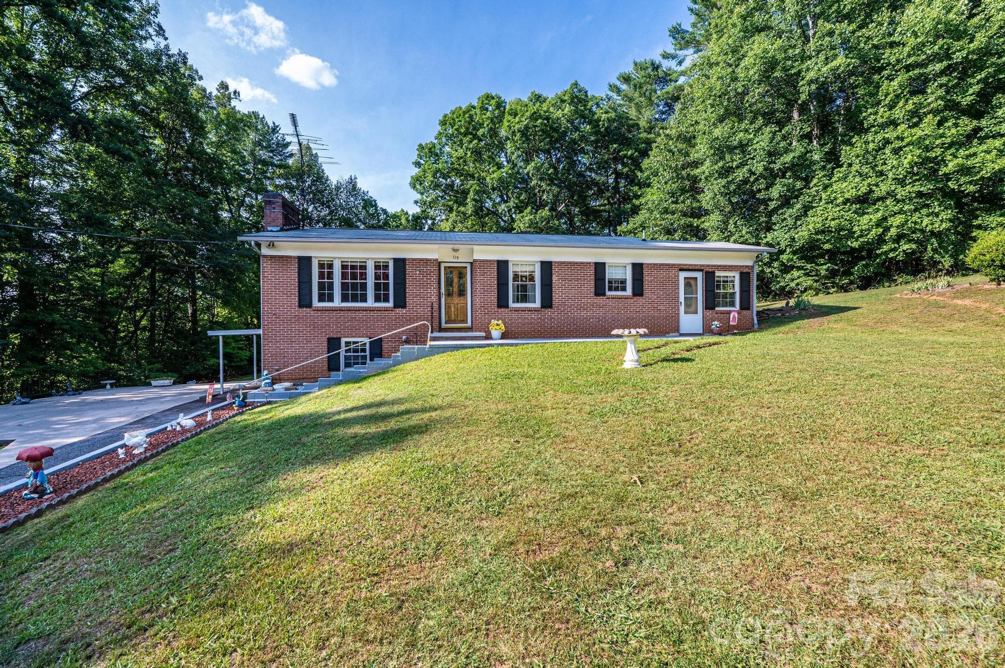 Single Family Residence at Lenoir, photo 2 of 48