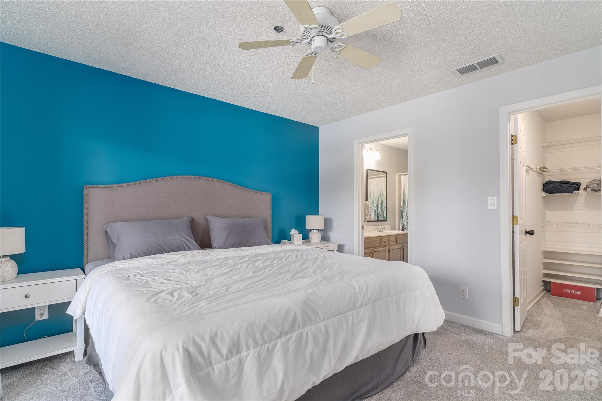 Condominium at 17919 Kings Point Drive, Cornelius, photo 21 of 39
