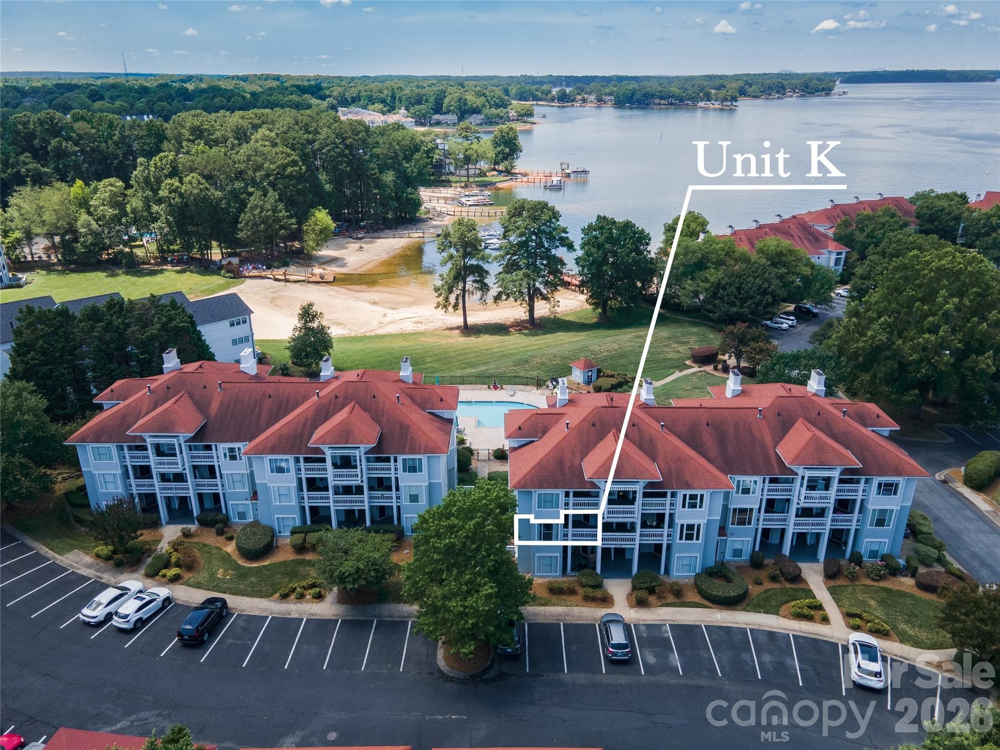 Condominium at 17919 Kings Point Drive, Cornelius, photo 28 of 39