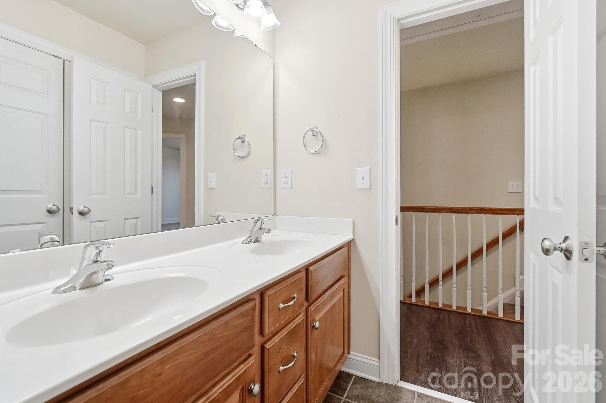 Upstairs Guest Bathroom - 9915 Nicole Lane, Charlotte
