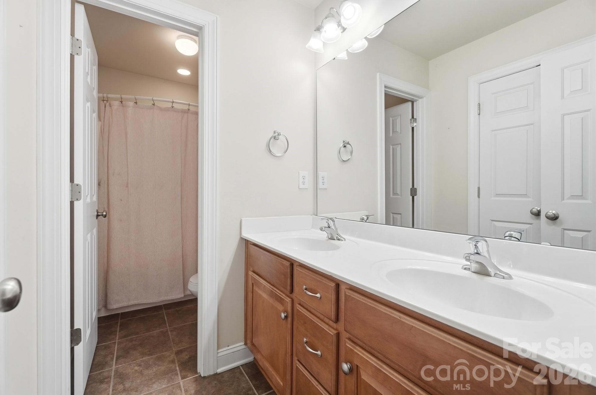 Guest Bathroom - 9915 Nicole Lane, Charlotte