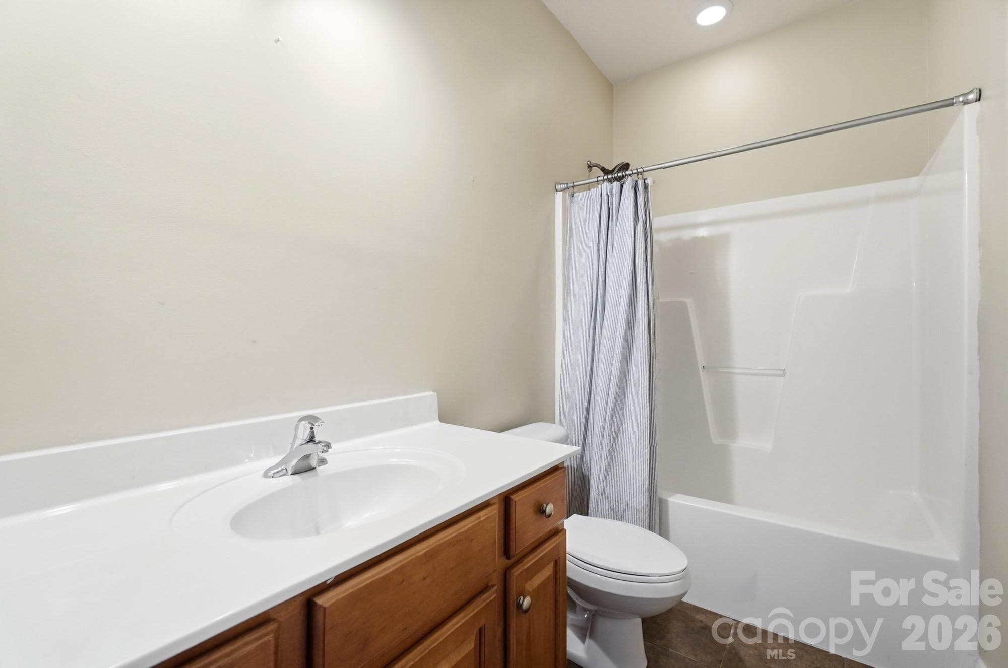 Main Level Full Bath - 9915 Nicole Lane, Charlotte