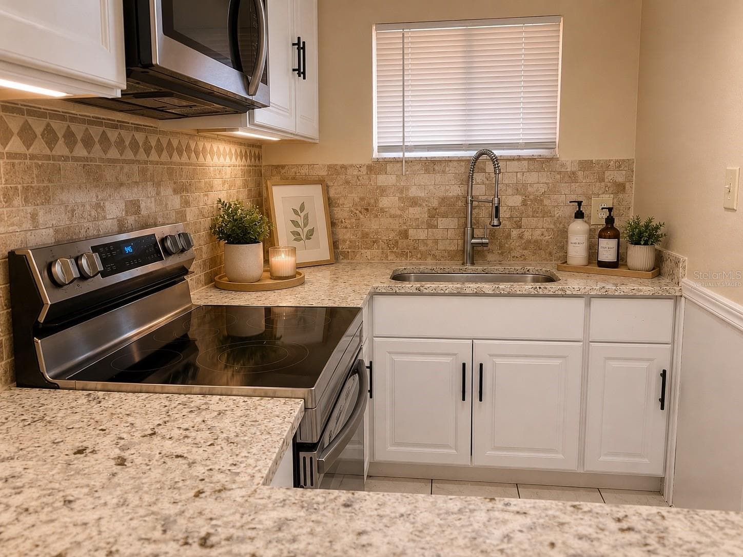 virtually staged - 2763 WOODGATE LN #211, SARASOTA