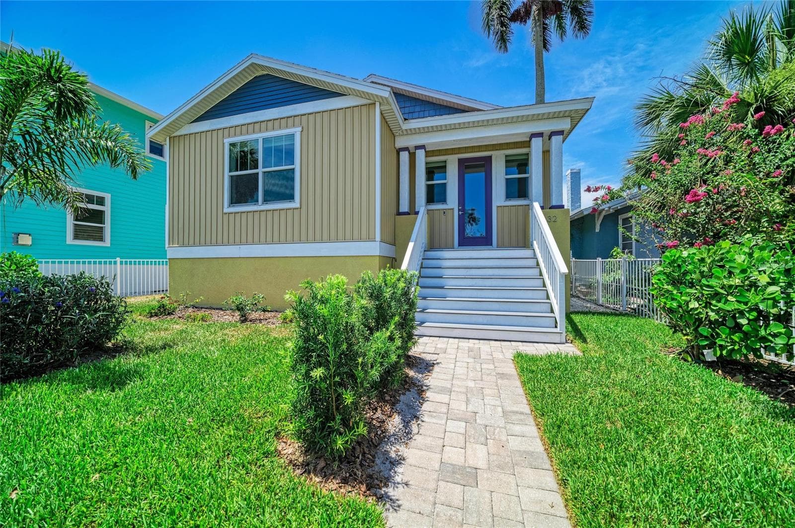 Single Family Residence at 632 VIRGINIA DR, BRADENTON, photo 4 of 57