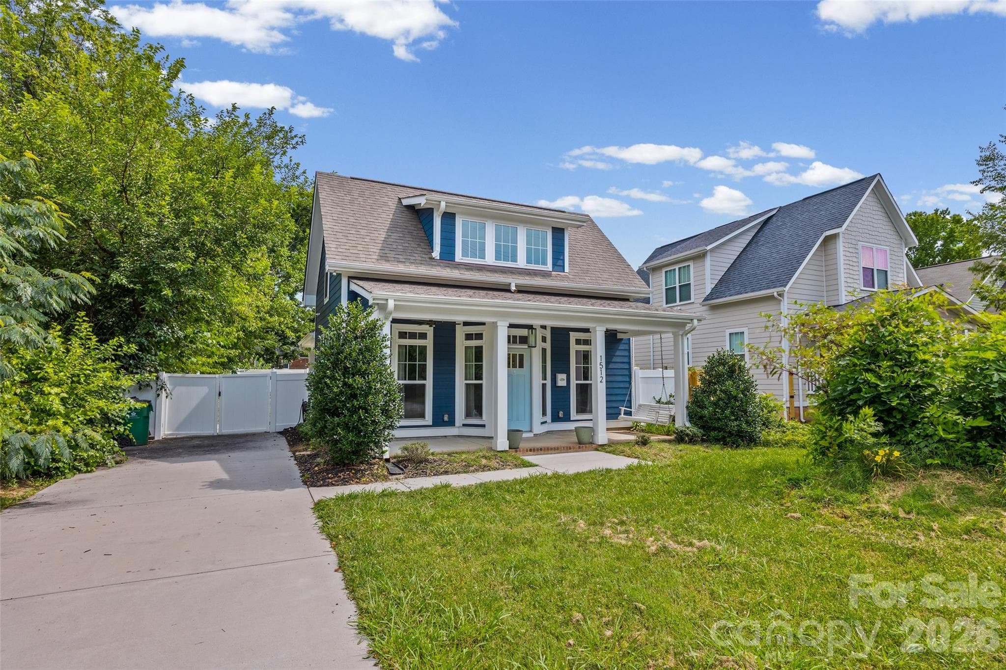Single Family Residence at Charlotte, photo 3 of 42