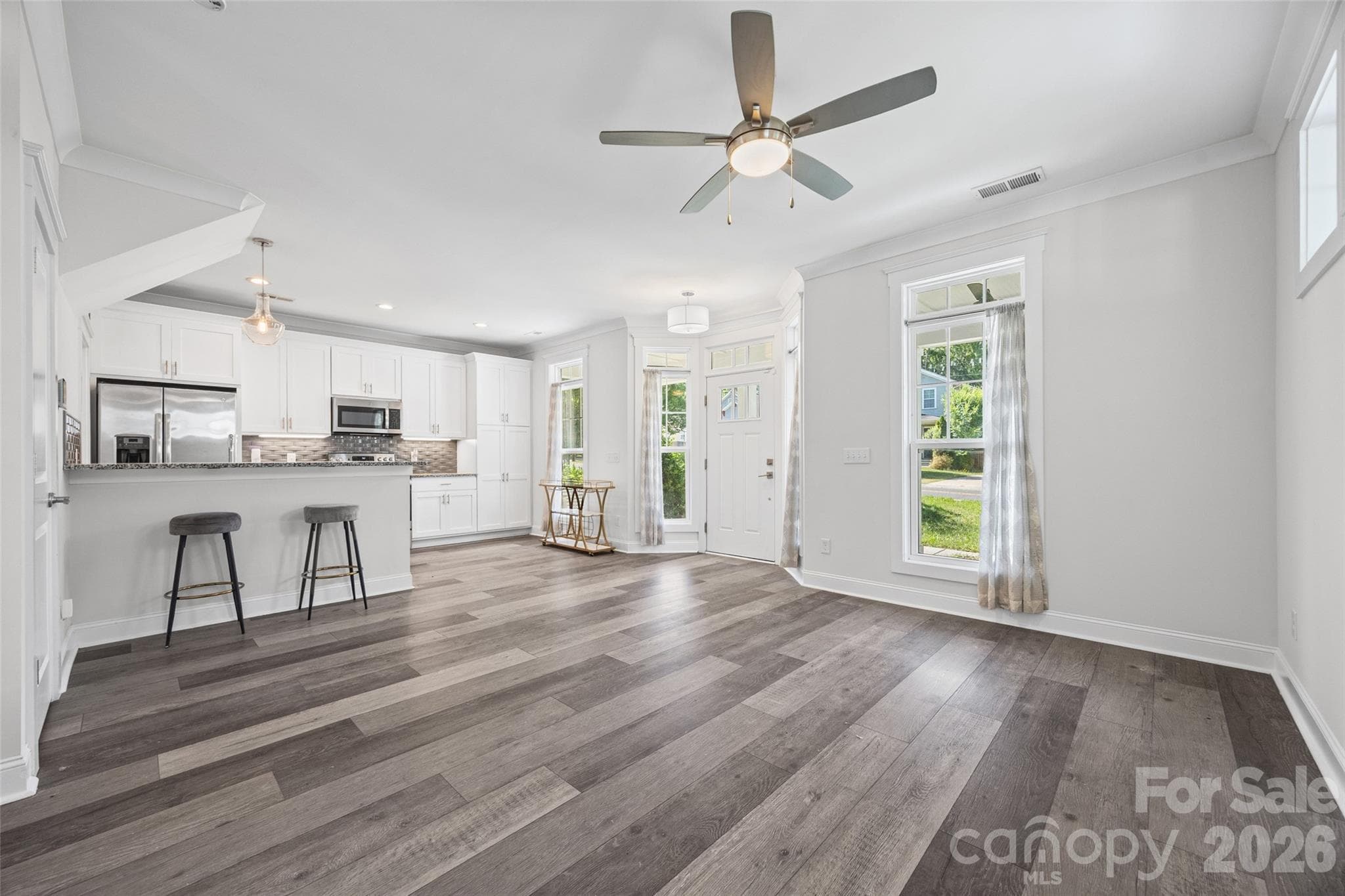 Single Family Residence at Charlotte, photo 8 of 42