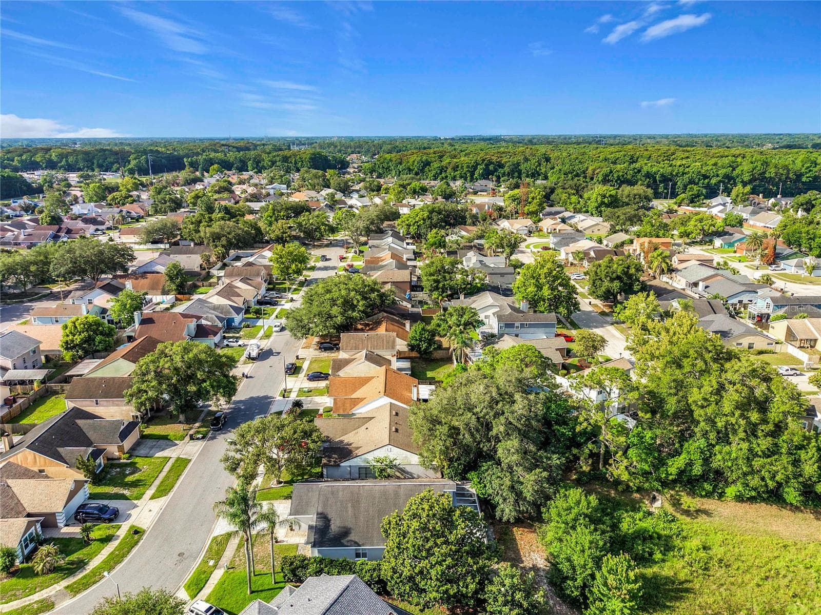 This home features a private backyard with no rear neighbors. - 554 WHITTINGHAM PL, LAKE MARY