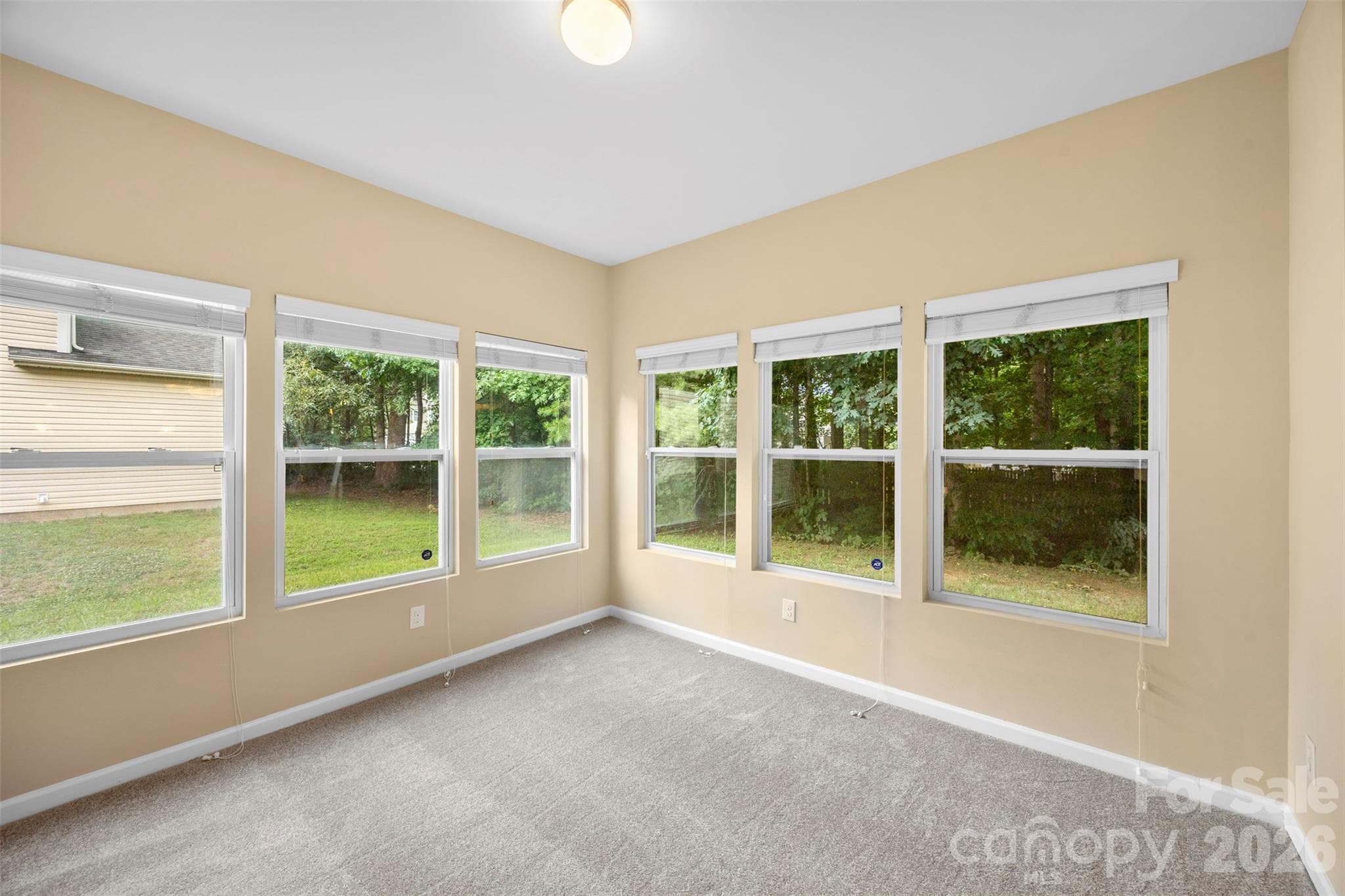 Single Family Residence at 1831 Yaupon Road, Charlotte, photo 8 of 39