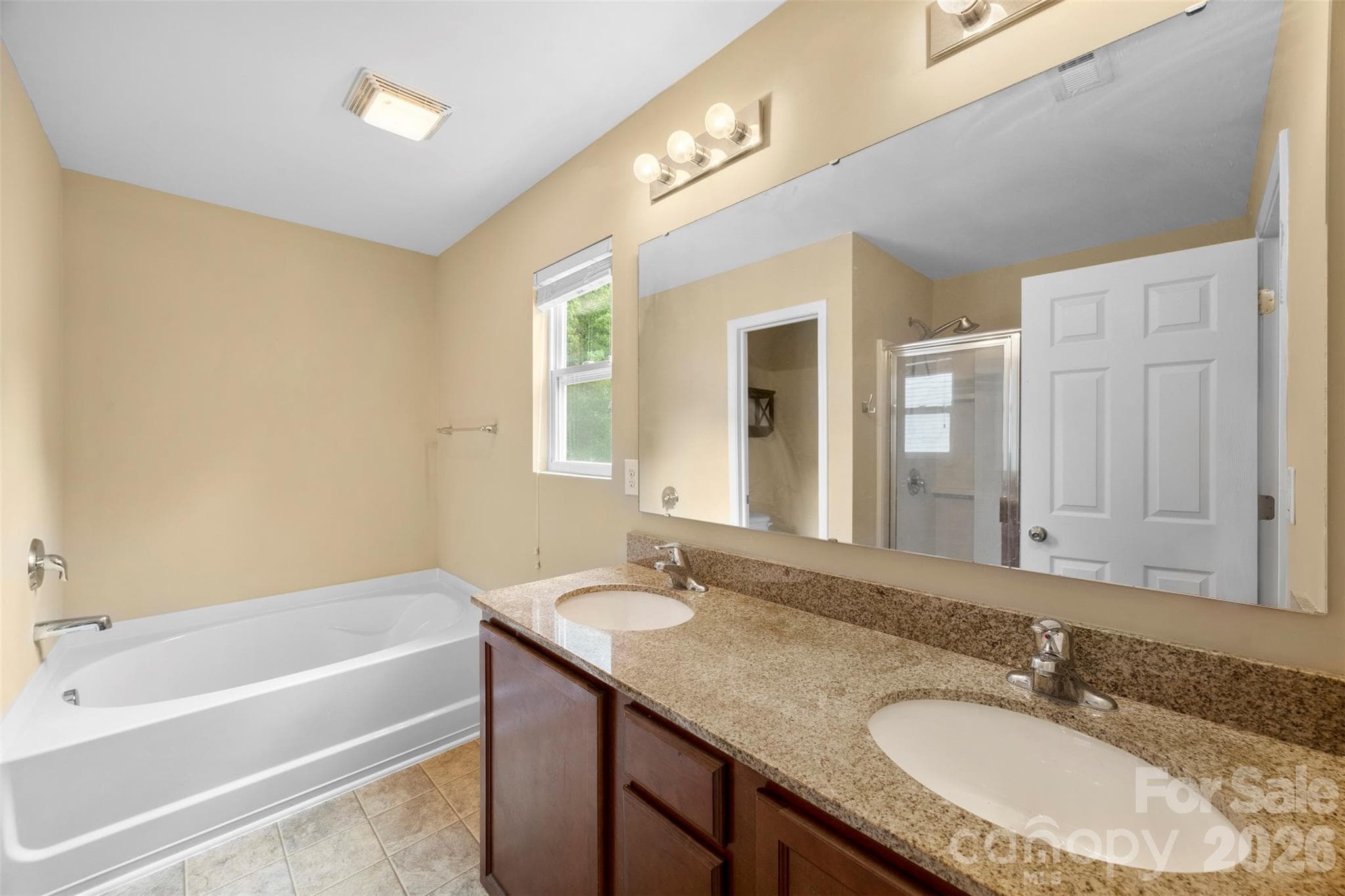 Single Family Residence at 1831 Yaupon Road, Charlotte, photo 25 of 39