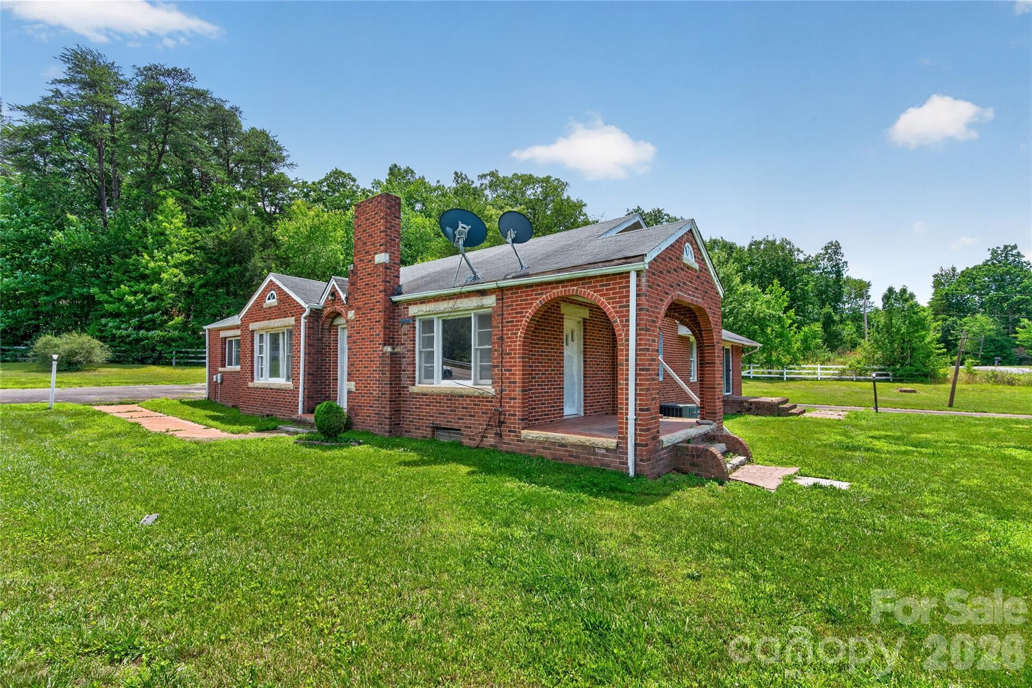 Single Family Residence at Statesville, photo 2 of 33