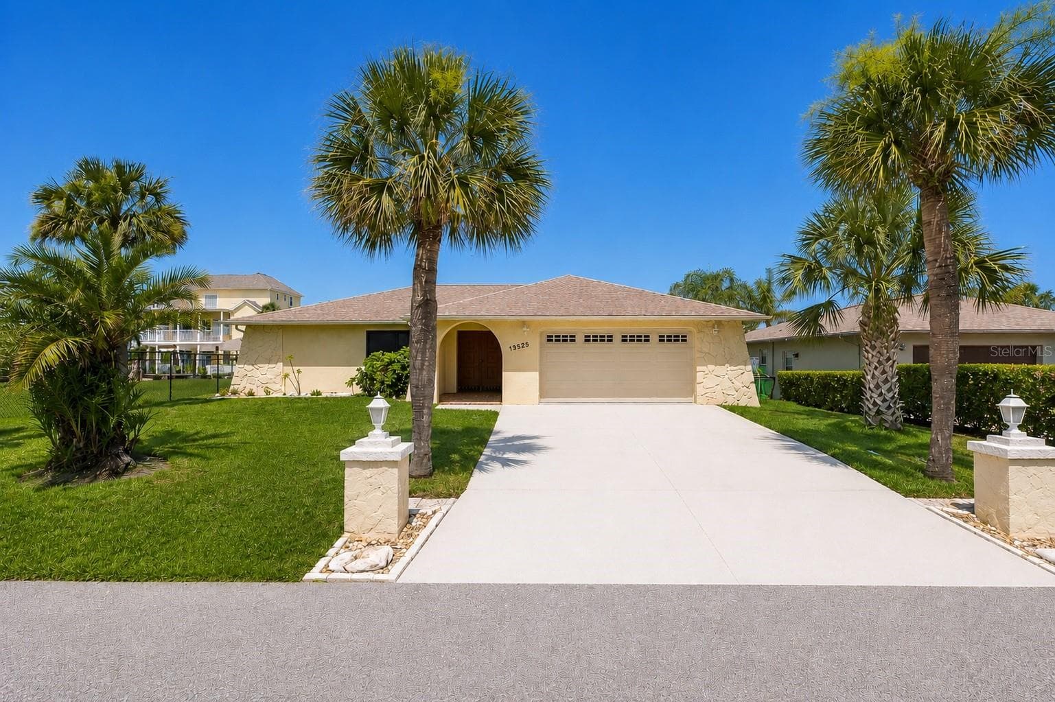 13525 Claudia Drive. - 13525 CLAUDIA DR, HUDSON