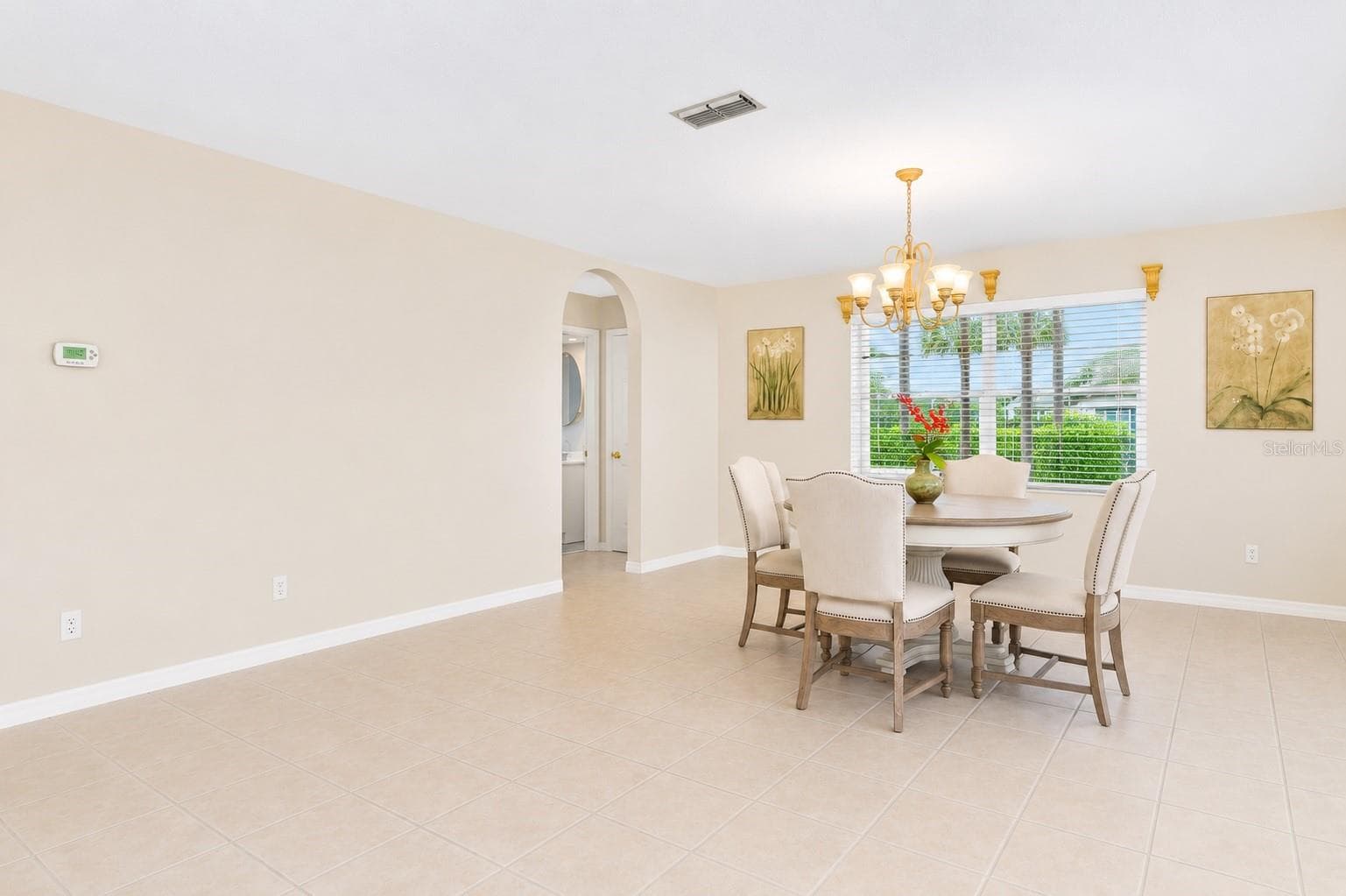 Dining. - 13525 CLAUDIA DR, HUDSON