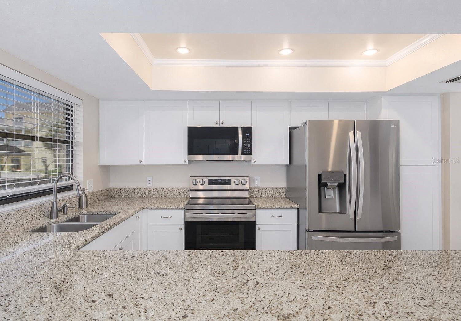 Kitchen. - 13525 CLAUDIA DR, HUDSON