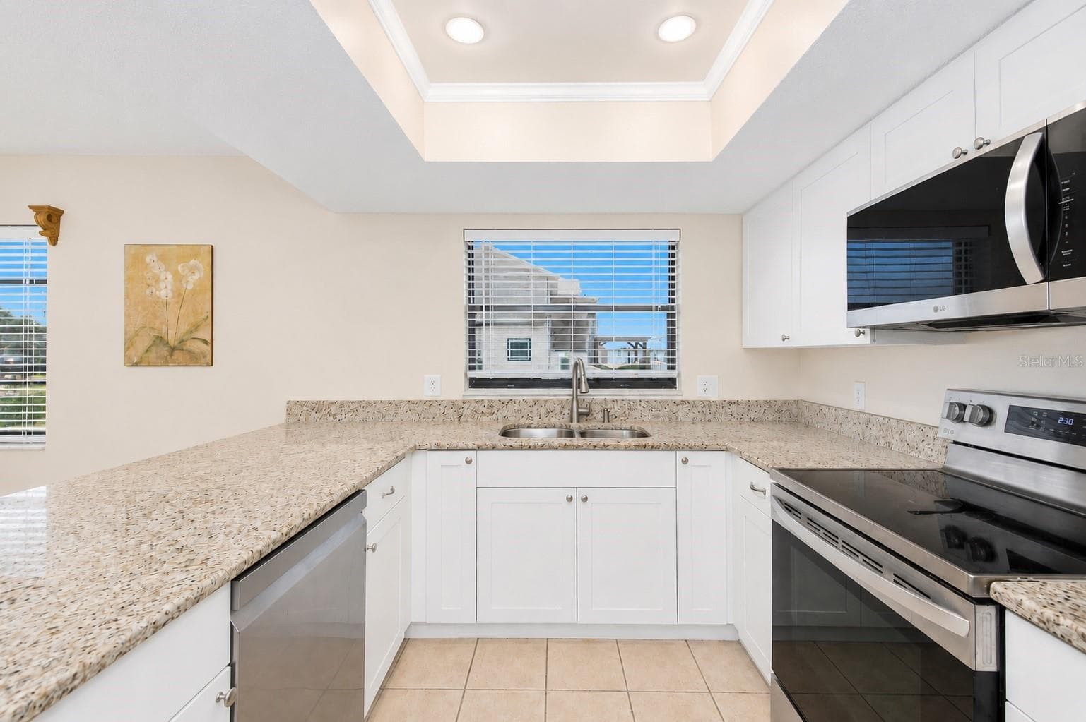 Kitchen. - 13525 CLAUDIA DR, HUDSON
