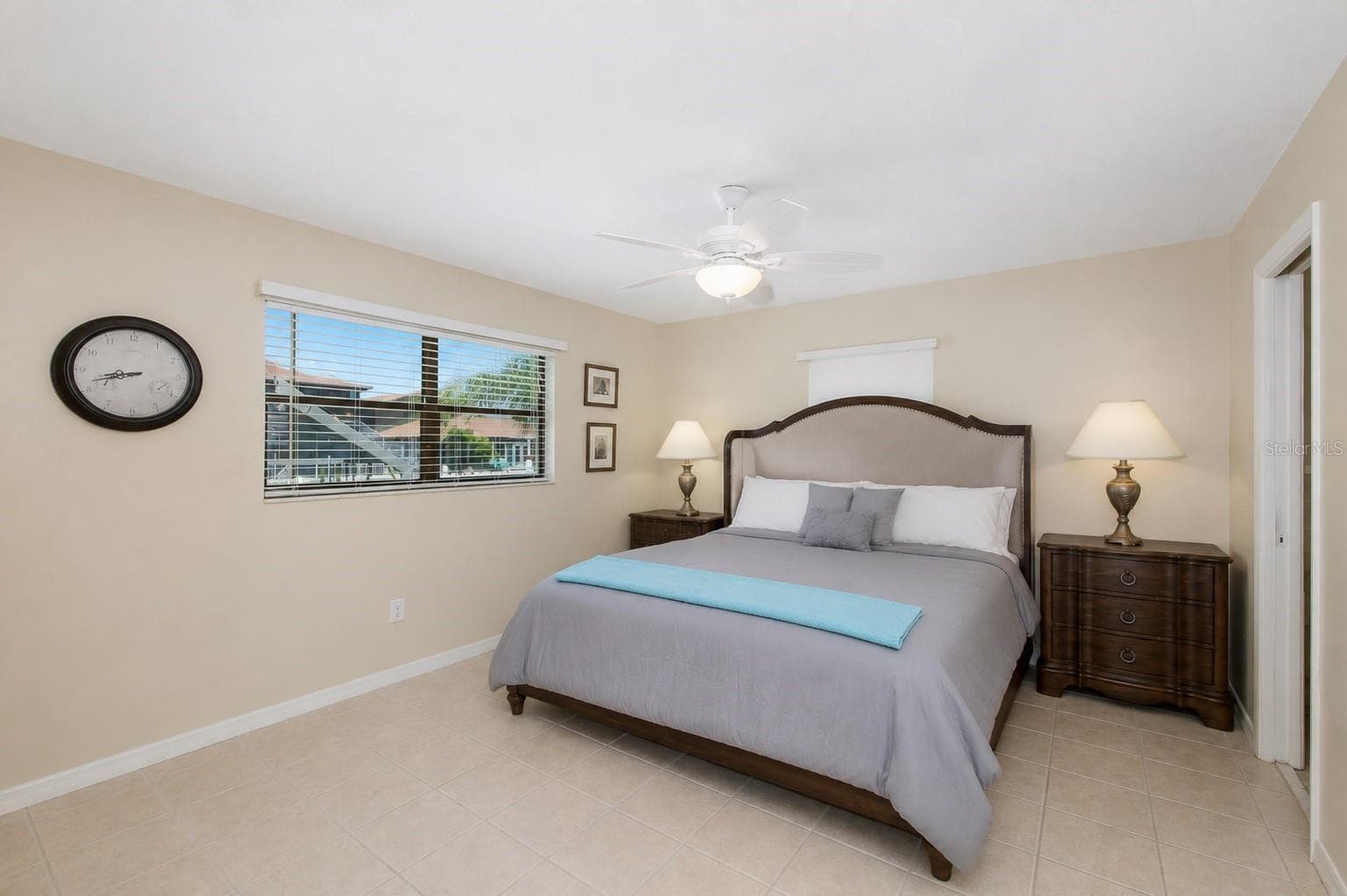 Primary bedroom one, with en-suite. - 13525 CLAUDIA DR, HUDSON