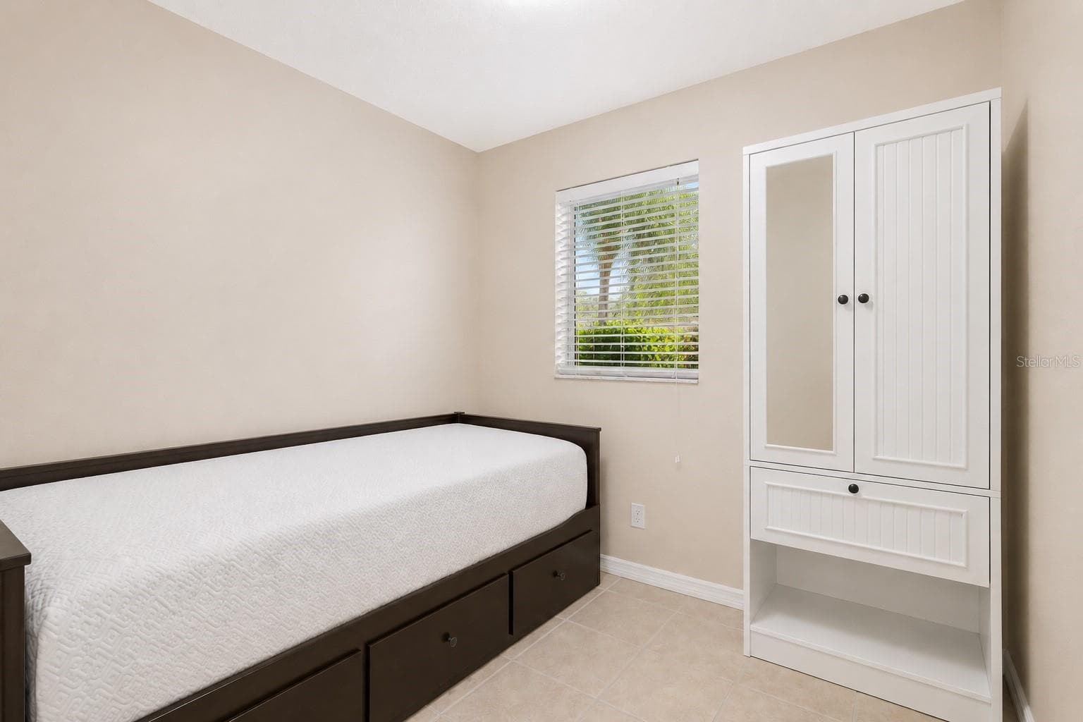 Bedroom three. - 13525 CLAUDIA DR, HUDSON