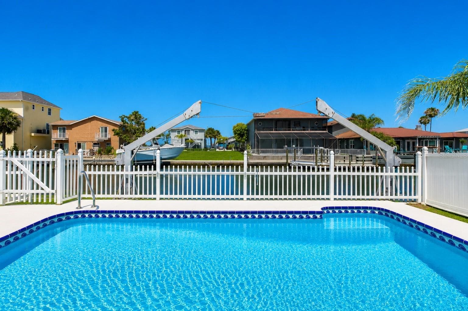 Waterfront pool. - 13525 CLAUDIA DR, HUDSON