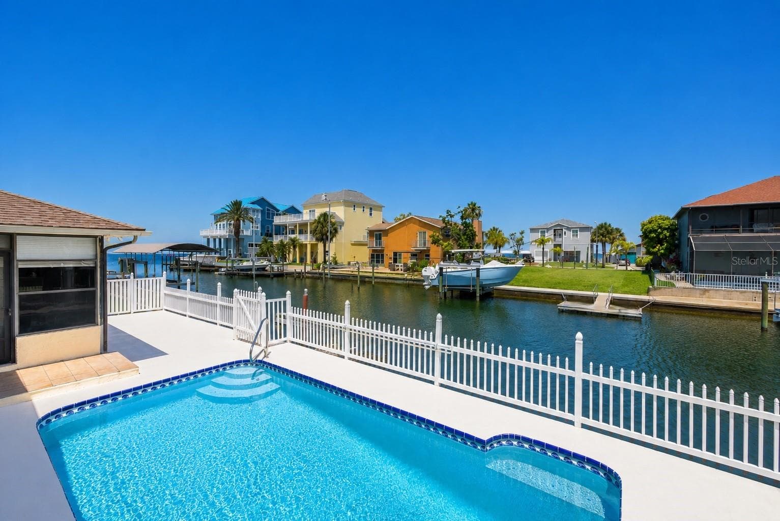 Waterfront pool. - 13525 CLAUDIA DR, HUDSON