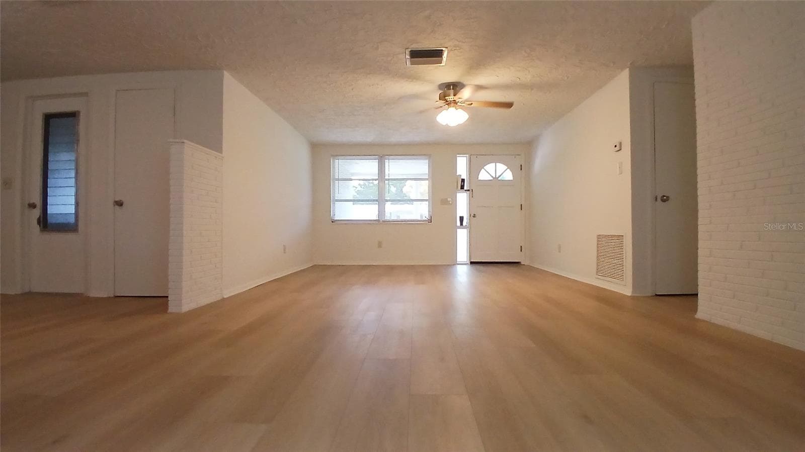 Single Family Residence at 2109 SHANNON DR, HOLIDAY, photo 5 of 29