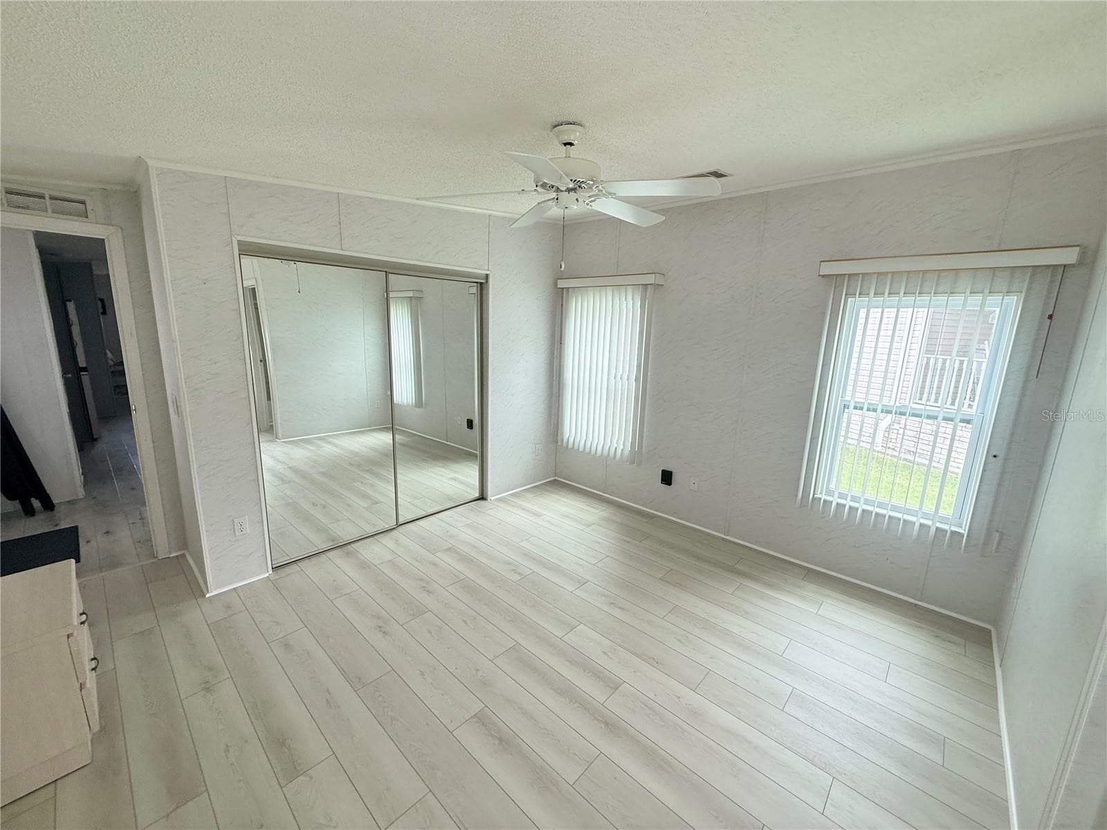 Manufactured Home at 8925 SOUTHSHORE CT, POLK CITY, photo 31 of 88