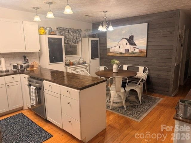 Single Family Residence at 1702 Cajah Mountain Road, Hudson, photo 5 of 35
